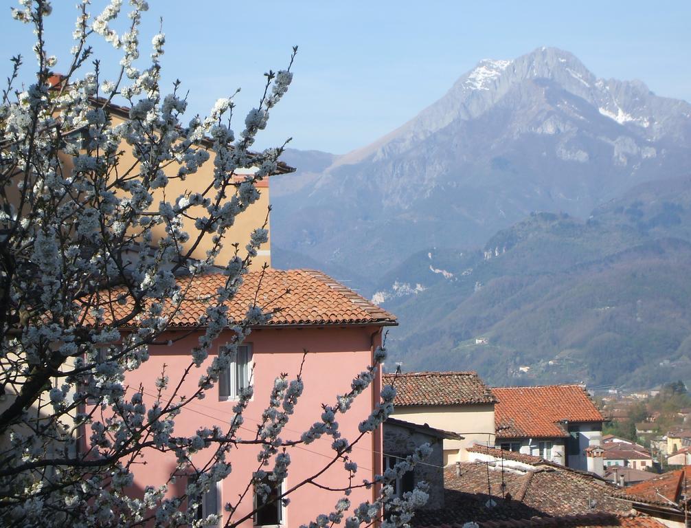 Nel Cielo... Di Barga Hotel Екстериор снимка